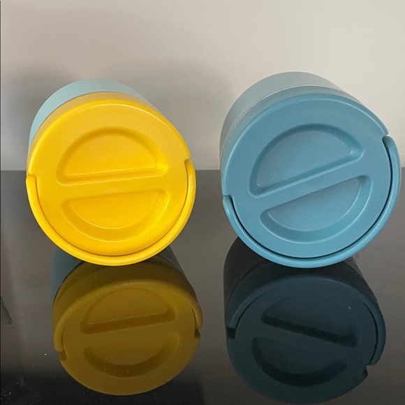 Thermoflask 20Oz each Insulated Food Jars - Yellow and Blue - Picture 6 of 9